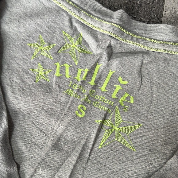 Nollie Gray Pink Purple V-Neck Graphic T-Shirt Size Small Dancing Neon - Picture 5 of 10